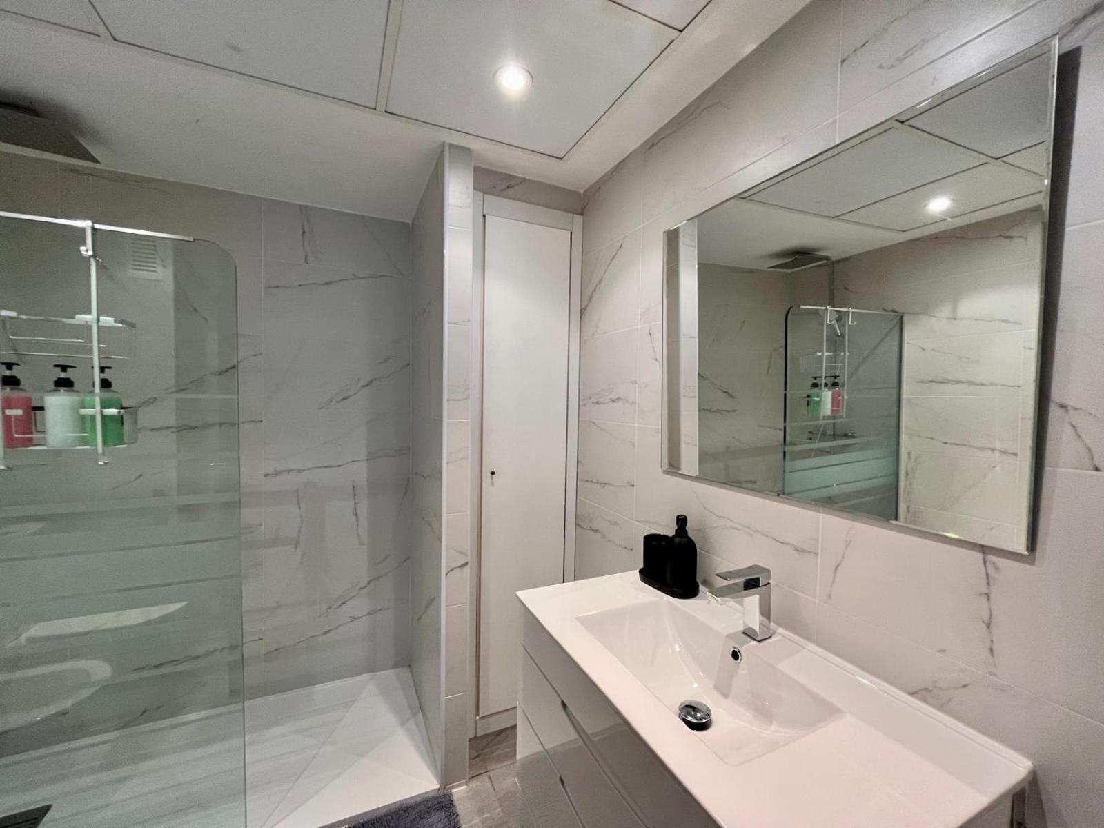 Blue Beach Apartment+Oceanview+Private Parking Valenza Esterno foto